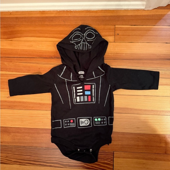 Star Wars Gray Baby Bodysuits / Onsies - Picture 4 of 9